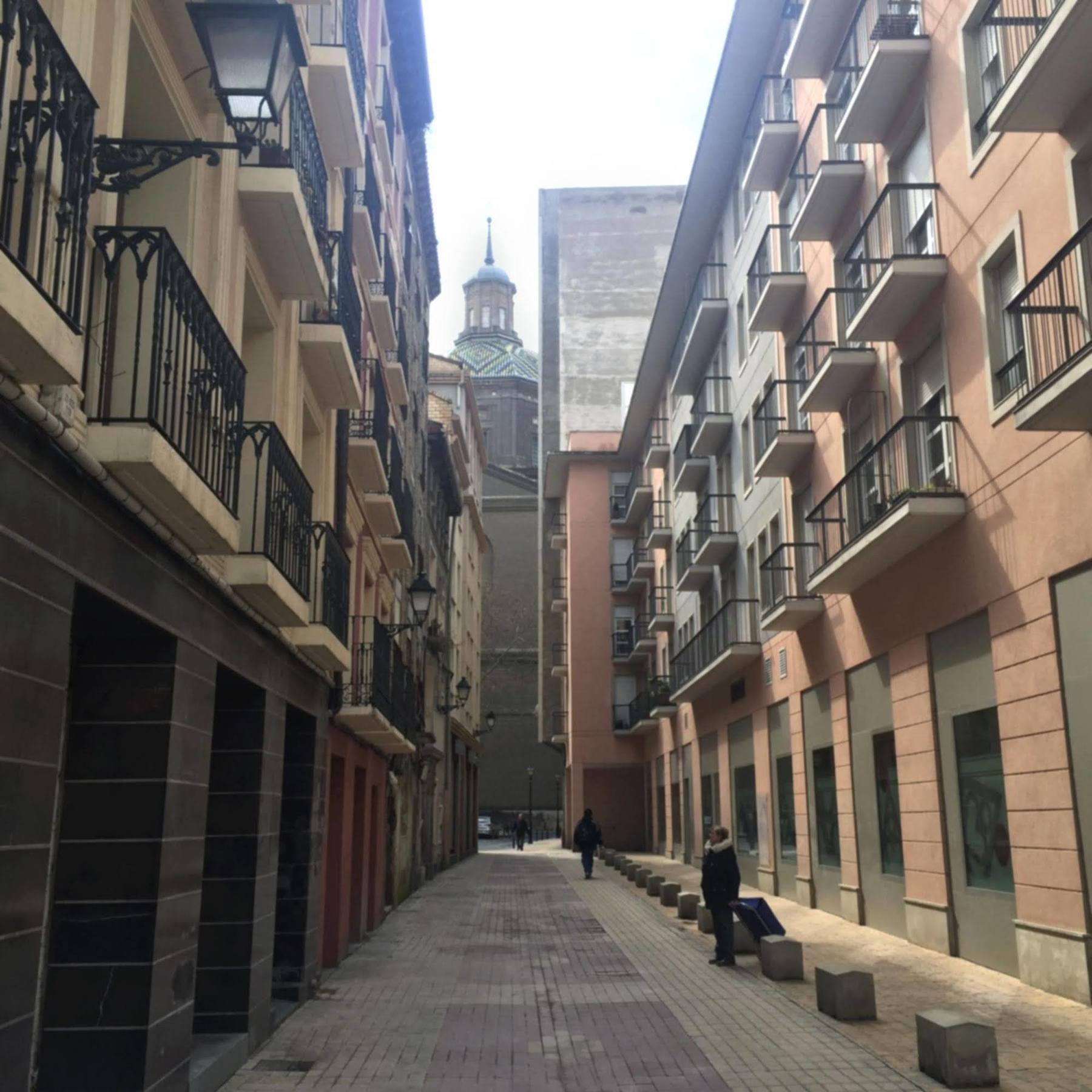 Apartamentos Auhabitat Zaragoza, edificio de apartamentos turísticos con facilidad de parking Saragoça Exterior foto